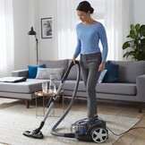 Philips Stofzuiger zonder stofzak PowerPro Compact - 900 Watt - Met allergiefilter - Mondstuk reinigt in 3 richtingen - Eenvoudig te legen stofbak - Mondstuk voor harde vloeren - FC9331/09