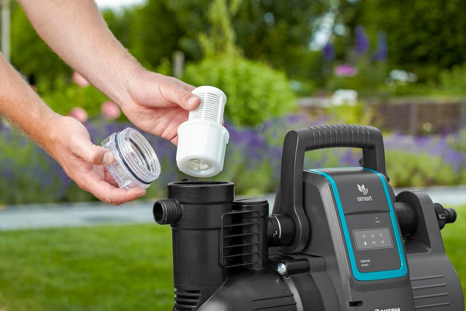 Gardena smart Pressure Pump: waterautomaat bestuurbaar via app/tablet, toevoercapaciteit 5000 l/u, onderhoudsvrij, geïntegreerd voorfilter, max. aanzuighoogte 8 m, droogloopzekering (19080-20).