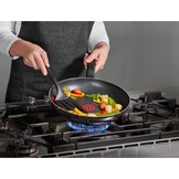Tefal Resist braadpan 32 cm veilige titanium anti-aanbaklaag thermosignaal