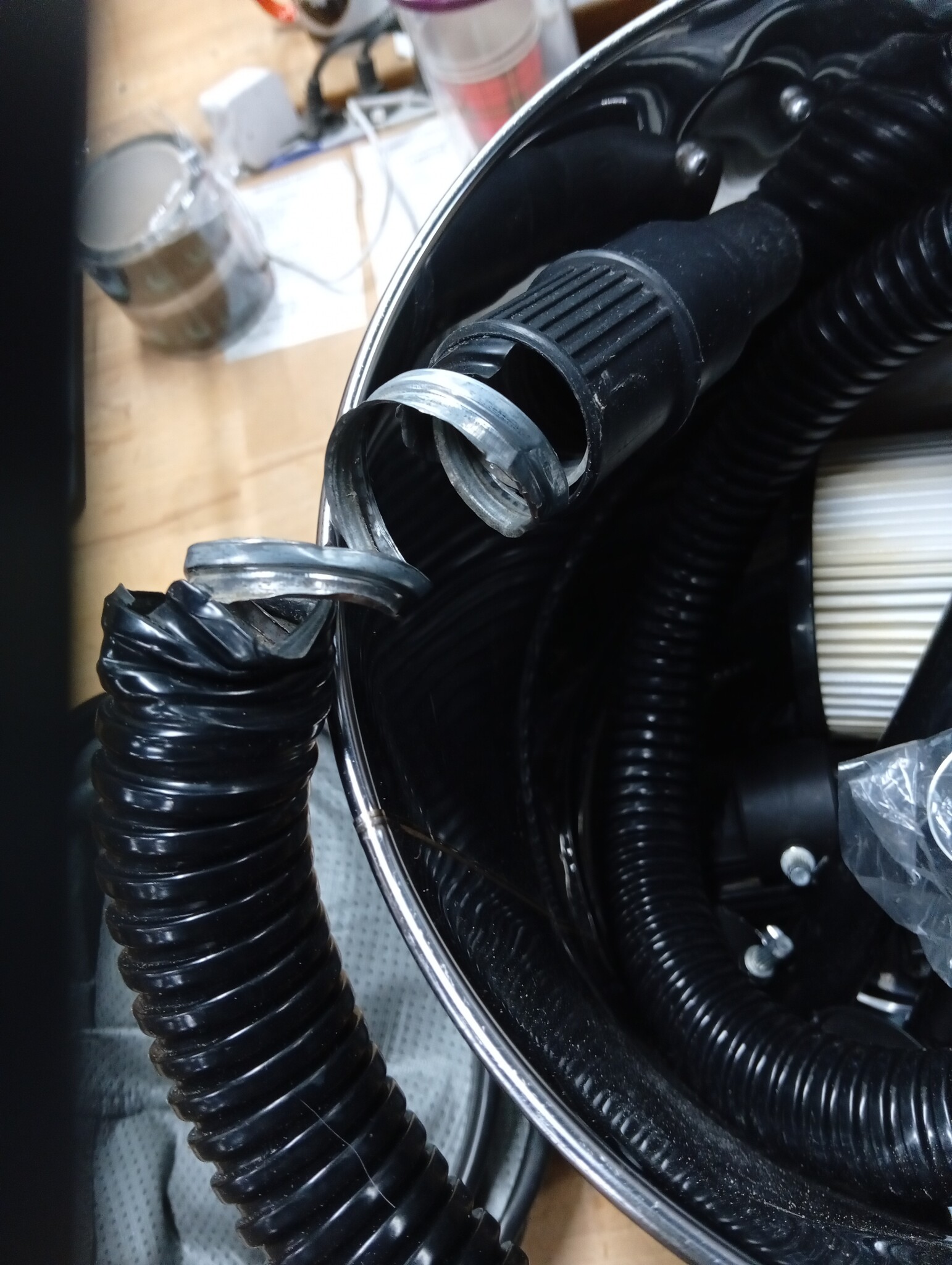 LEHMANN Haddo Industriële Stofzuiger 2000 Watt - 20 Liter - Aszuiger - Zilver
