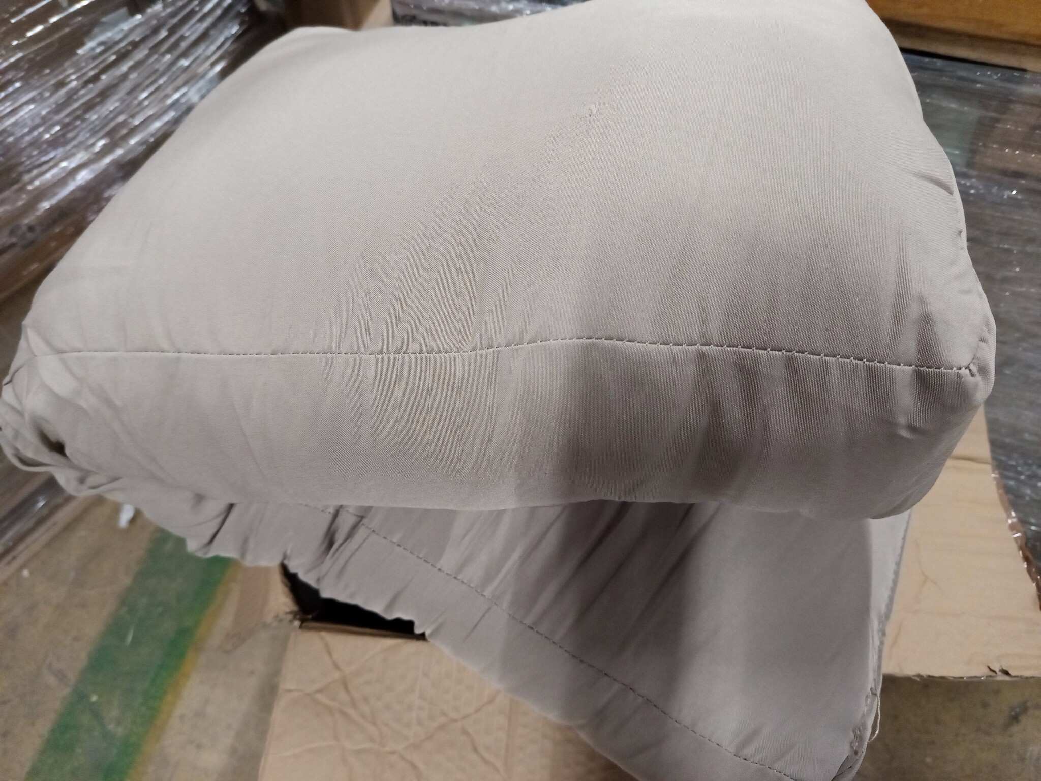 vidaXL Palletkussens 2 st stof taupe