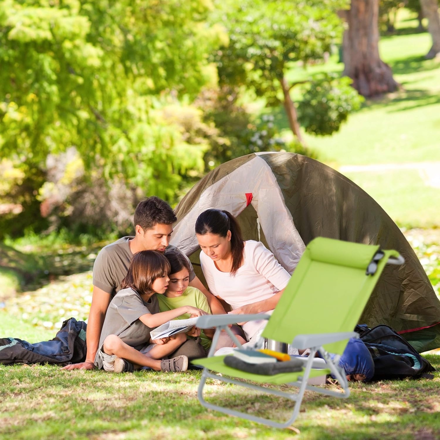 Relaxdays Opvouwbare Ligstoel Groen - Campingstoel met Hoofdsteun en Flessenopener
