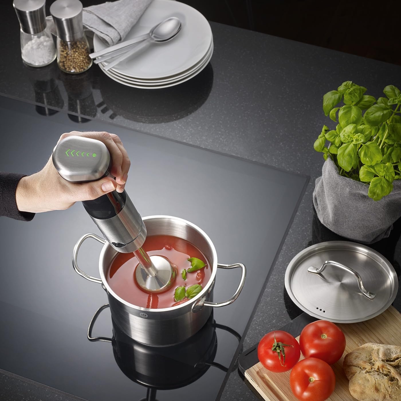 GRAEF. Draadloze accu-staafmixer HB82 | anti-spatfunctie | lithium-ion batterij | BPA-vrij - Maat 25 cm (H) x 5 cm (W) x 5 cm (D)
