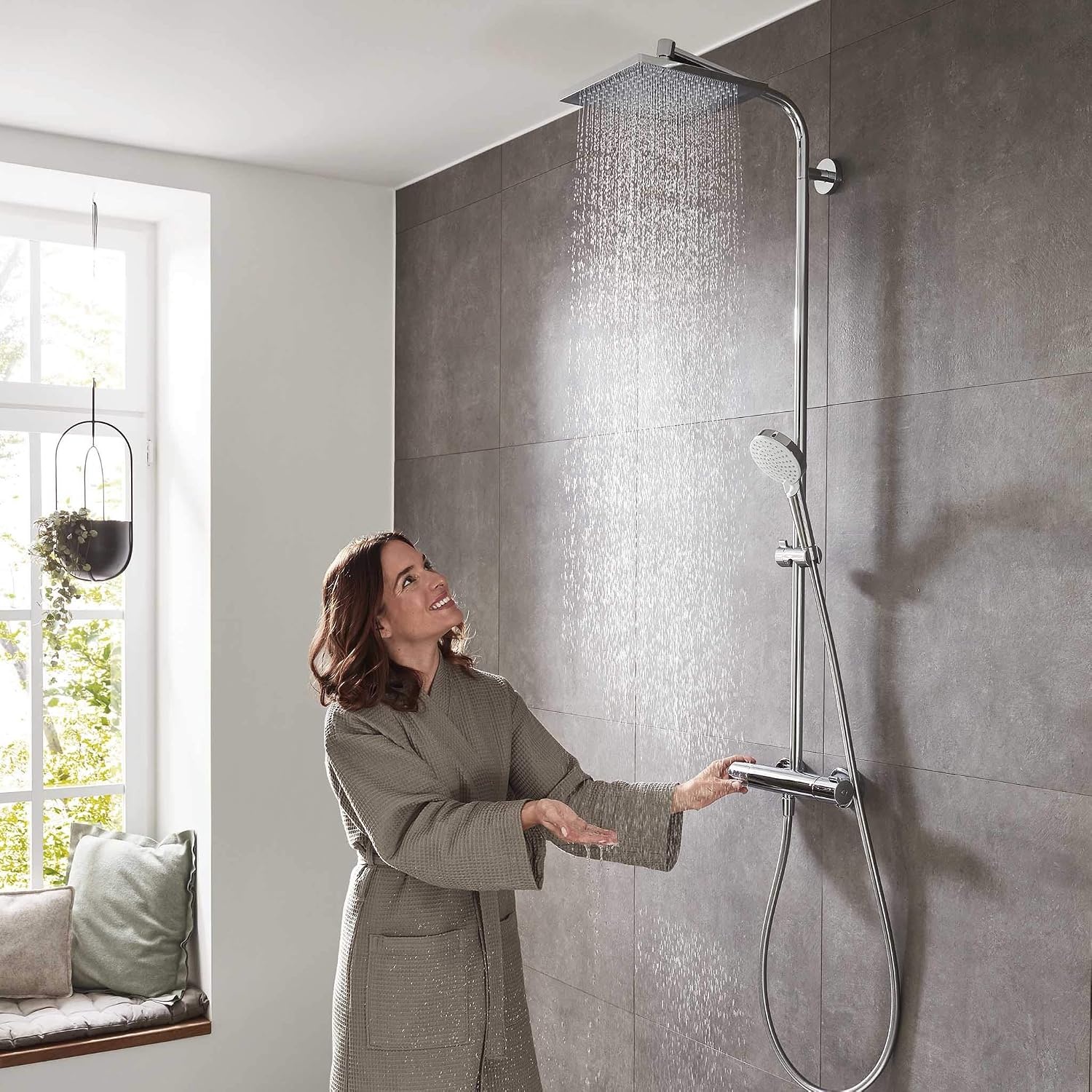 Hansgrohe Crometta E 240 Douchesysteem met Thermostaat - 240 mm - Chroom