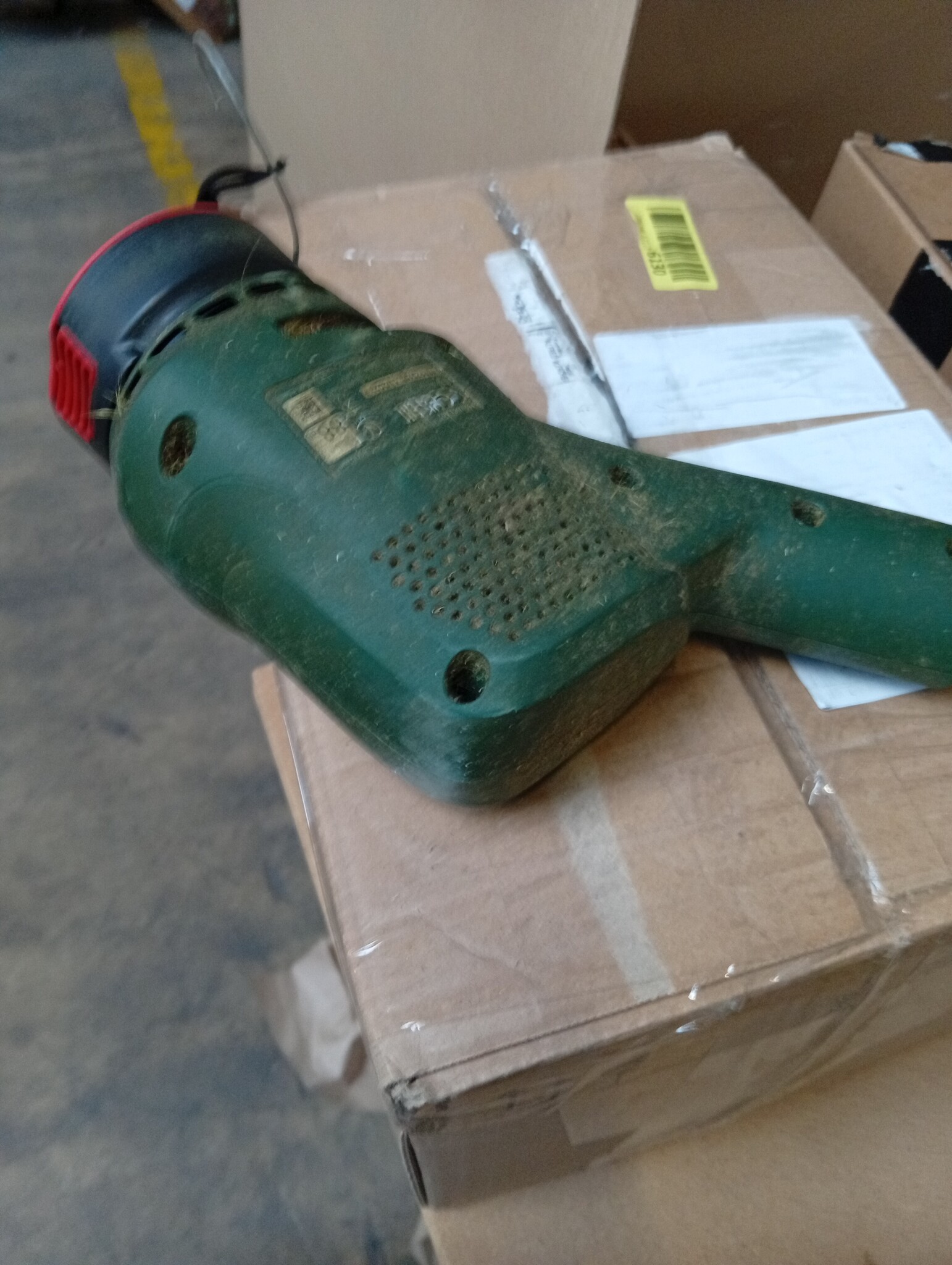 Bosch Home and Garden accutrimmer EasyGrassCut 18V-230 (1x accu, 18 Volt System, snijdiameter: 23 cm, in kartonnen doos)
