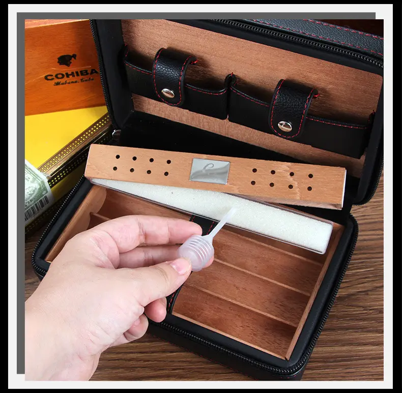 Reis humidor bruin
