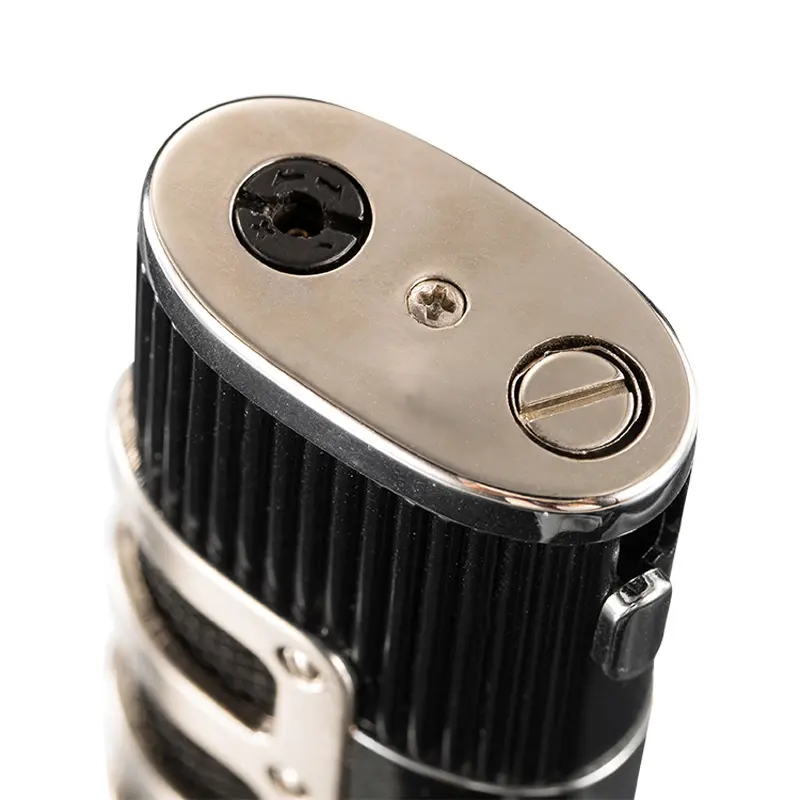 Zwarte windproof jet lighter