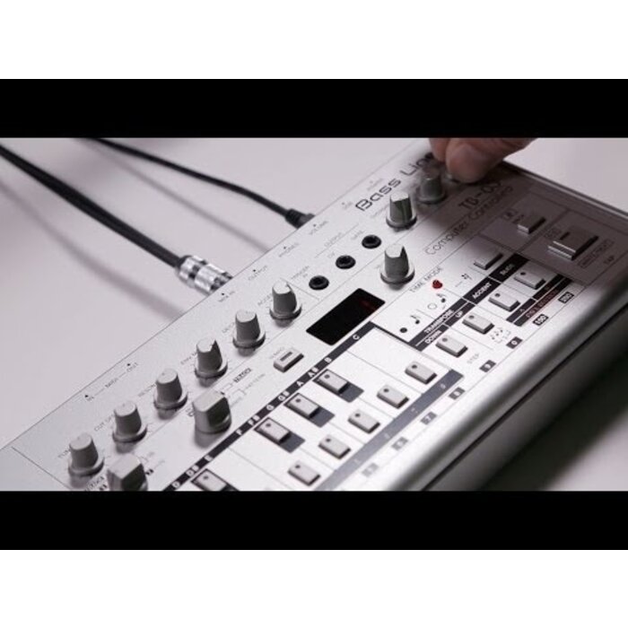 Roland TB-03 Bass Line