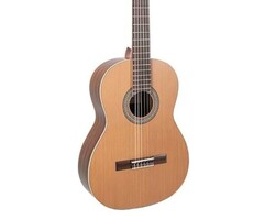 Mr Caballero 4/4 Europe Classical Guitar