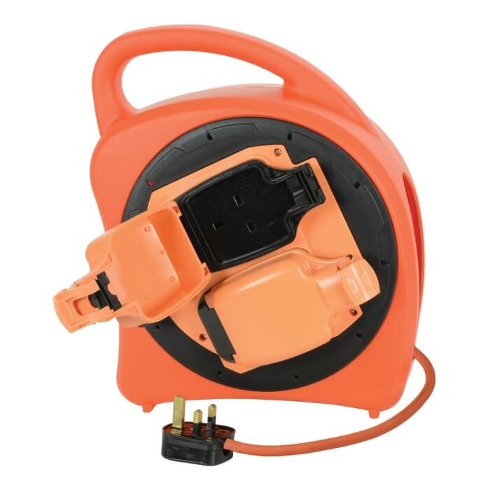 Mercury 2-Gang 20M Weatherproof Garden Extension Reel