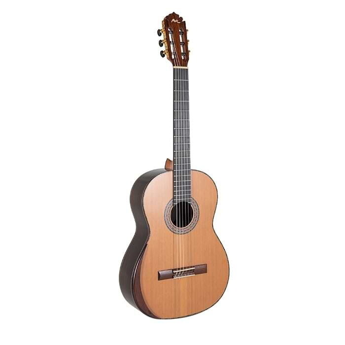 Manuel Rodriguez 4/4 Magistral F-C Classical Guitar