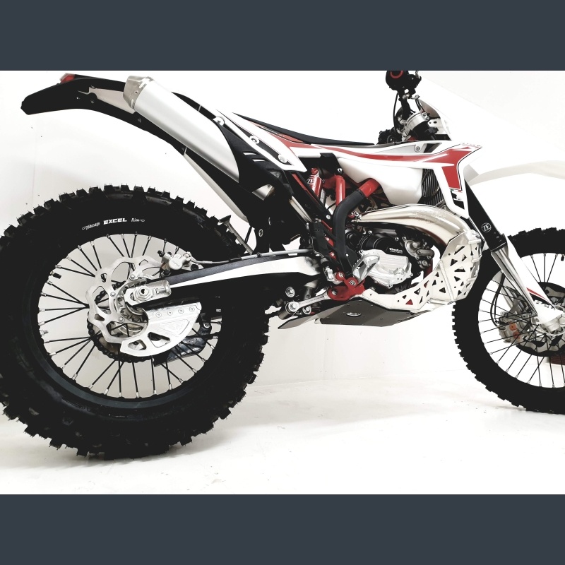 P-Tech Auspuff-Motorschutz mit Kunststoffboden - Beta RR250, RR300 / 2020-2022