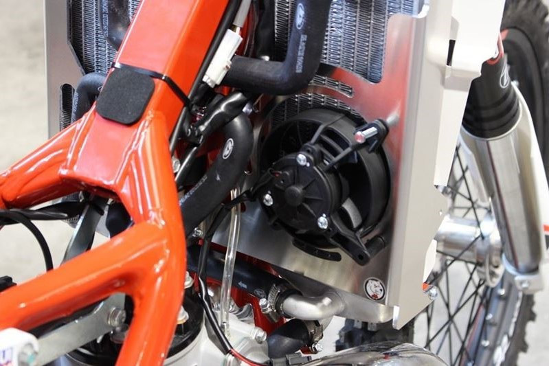 AXP 2018 - 2019 Beta 250RR / 300RR Radiator Braces - Red