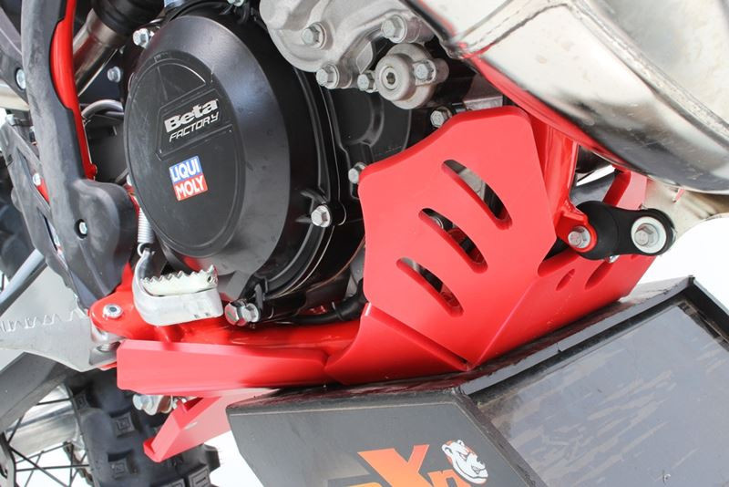 AXP Motorschutz Beta 250RR / 300RR Mit Umlenkung Schutz ( 2020 - 2024 ) - Rot