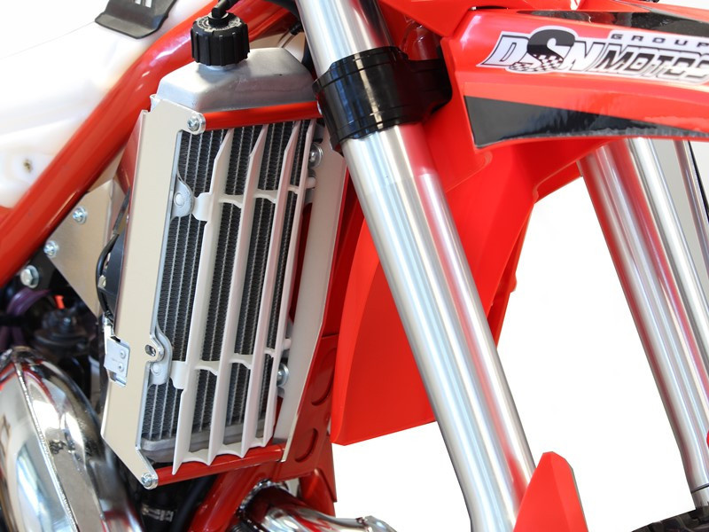 AXP Radiator Guards Beta 250 XTRAINER / 300 Xtrainer ( 2023 ) - Red