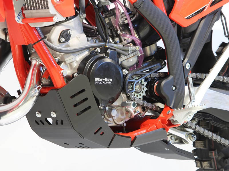 AXP Skid Plate Beta 125RR - 200RR With Linkage Guard ( 2023 ) - Black