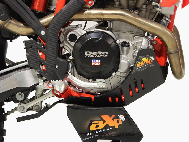 AXP Motorschutz Beta 350RR - 500RR Mit Umlenkung Schutz ( 2023 ) - Schwarz