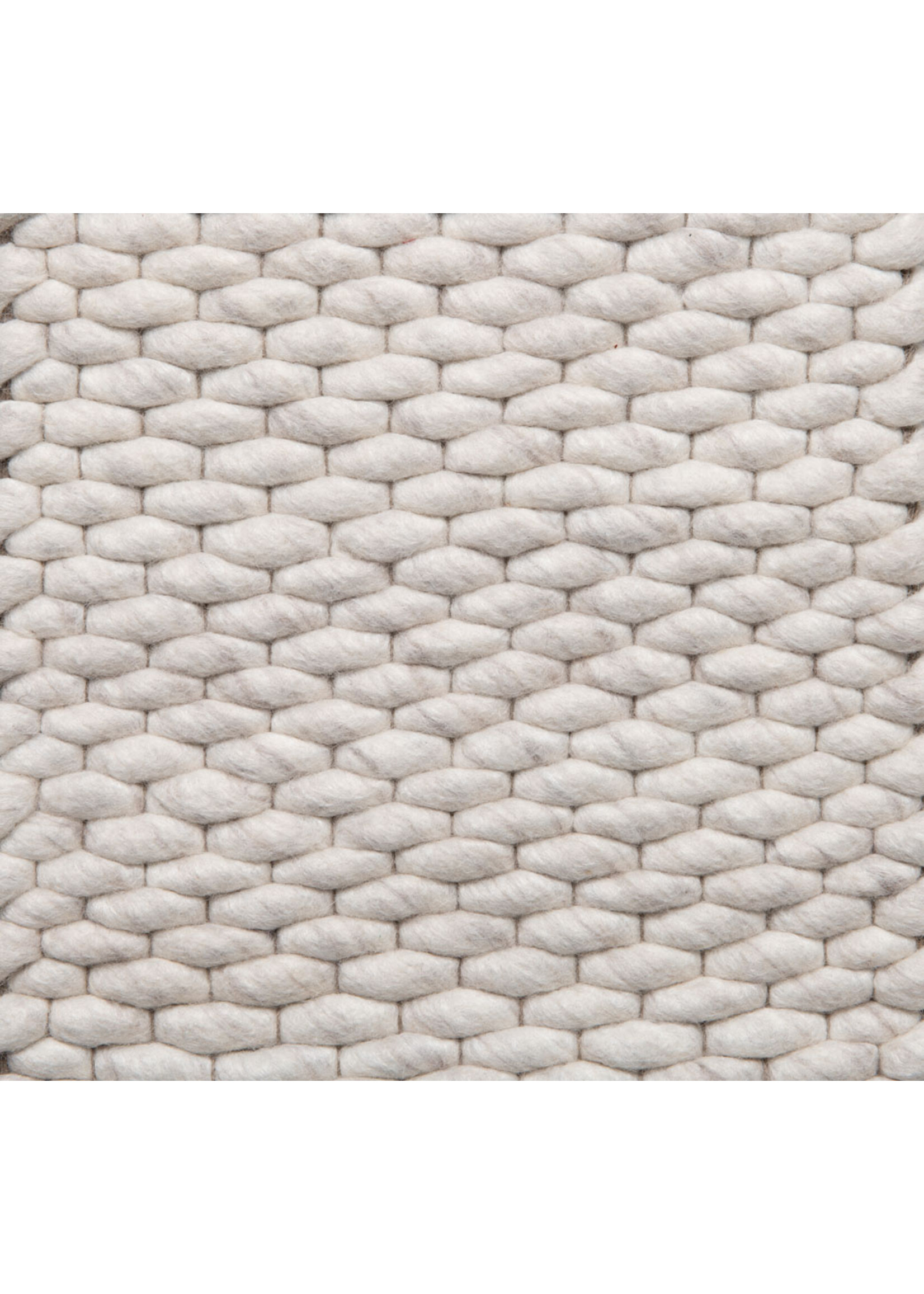 Brinker -  Genua Cloud White 815 200x300