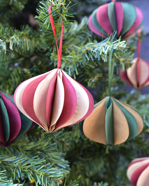 10x 2 COLOURED XMAS GREEN AND COFFEE PAPER ONION