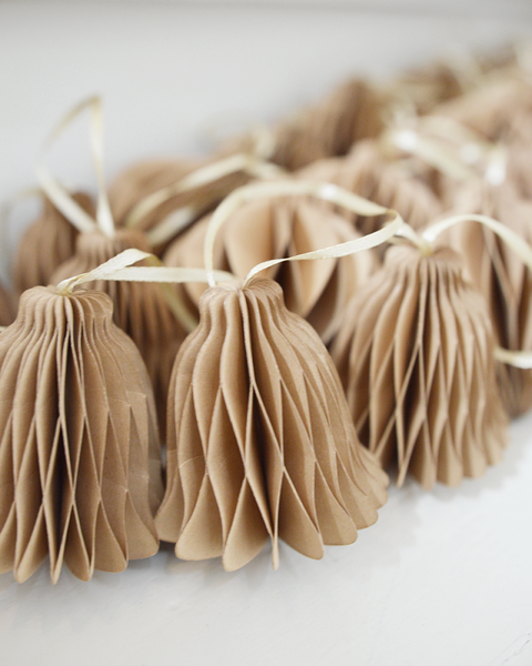 10X PAPER BELL CARAMEL
