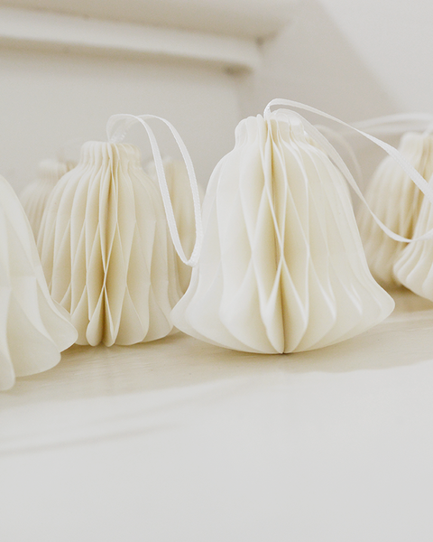 10x PAPER BELL WHITE