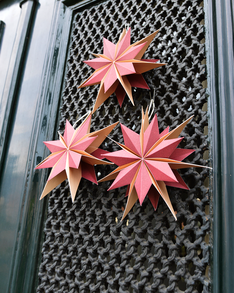 10x2 COLOURED WINE RED AND CAMEL PAPER STAR