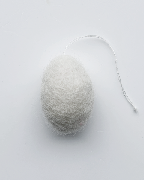 10 FELT EGGS WHITE 4 CM