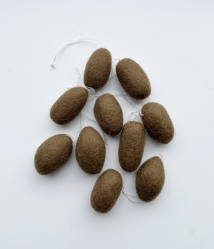 10 FELT EGGS MOCHA