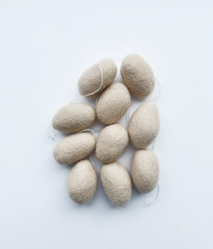 10 FELT EGGS OFF WHITE
