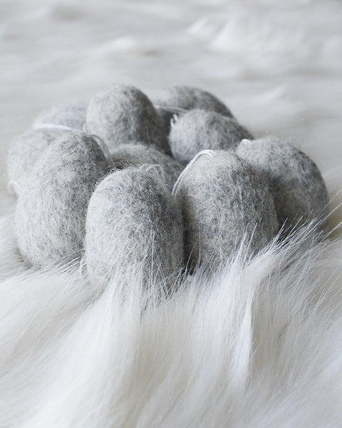 10 FELT EGGS GRAY