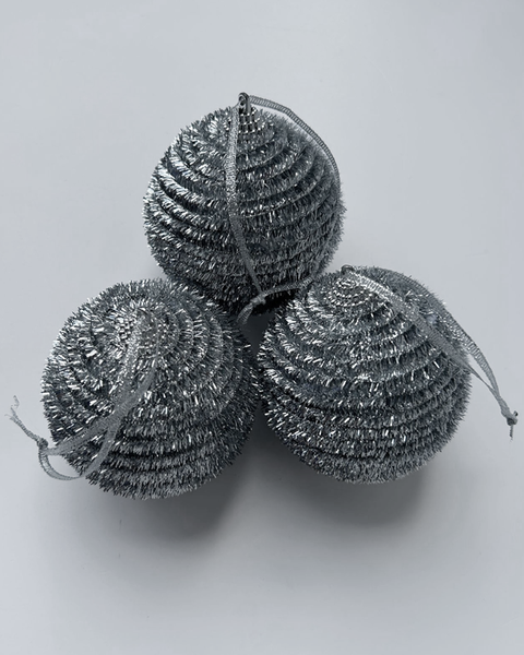 10x PIPE CLEAN BALLS SILVER SPARKLE