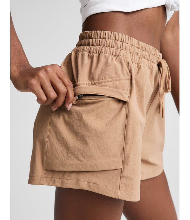 Beyond Yoga Peak 3" Shorts For Women