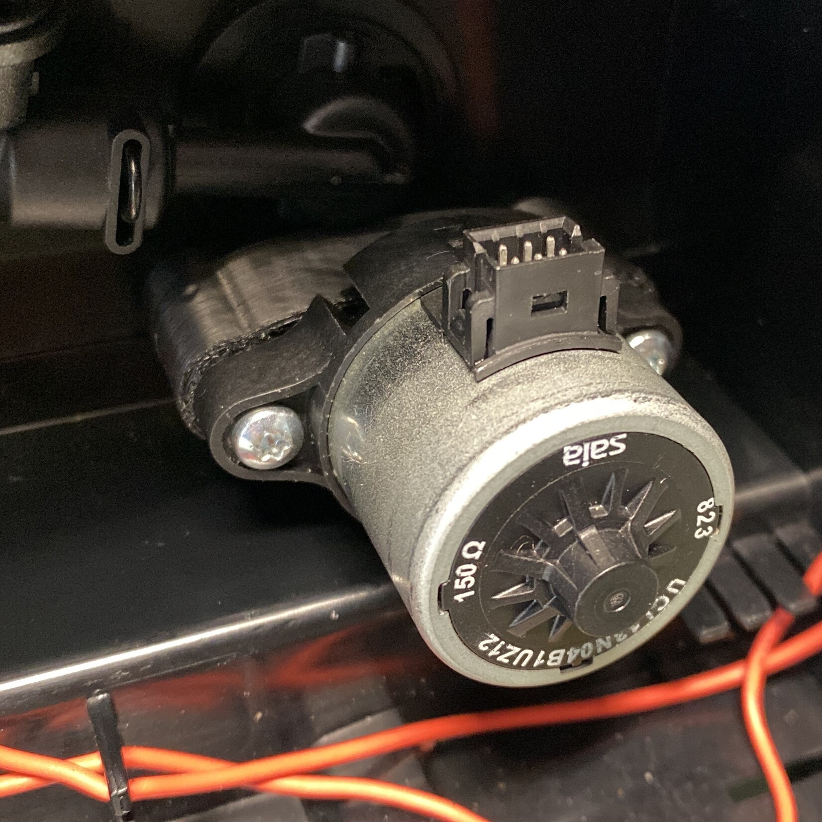 Notrot 3D print afgebroken bussen drainagemotor E6 - E8 - S8 (zie afbeelding)