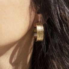 Zag Bijoux Zag Bijoux oorbellen SEC16873-01UNI Moray boucles d'oreilles goud W 10 mm - D 30 mm