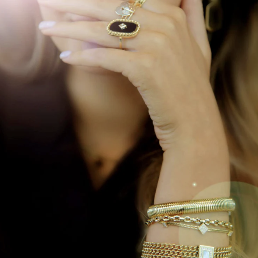 Zag Bijoux Zag Bijoux armband SBJ15026-01UNI Bracelets Bangle Naja Bracelet gold 55 mm