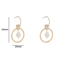 Day & Eve by Go Dutch Day & Eve oorbellen  E3879-2 sun & pearl earring gold