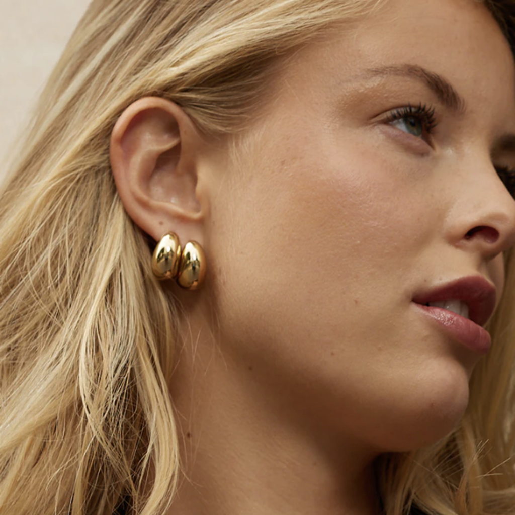 Zag Bijoux Zag Bijoux oorbellen SEM22091-01UNI Emmy drops earrings gold plated 19 mm