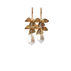 Ellen Meijer Ellen Meijer oorbellen Leave pearl 14 K gold plated earrings