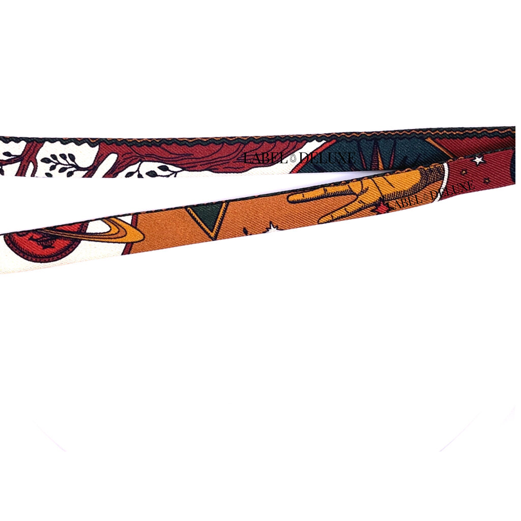 An-Nee An-Nee sjaal B1-CAPRICORN printed silk scarf 1 cm