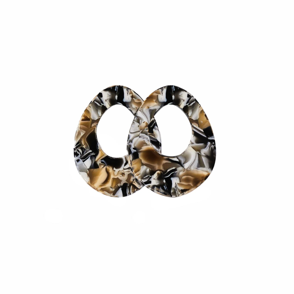 Bauer Basics Bauer Basics oorbelhangers Acetate Druppel dicht grijs/beige/zwart 4,5 CM