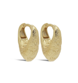 Karma Jewelry Karma Jewelry oorbellen H638 Earrings hinged hoops Alma Hammered 925 silver gold plated 1.5 CM