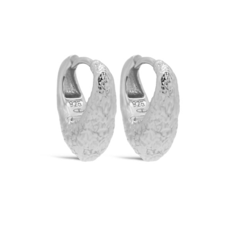 Karma Jewelry Karma Jewelry oorbellen H638S Earrings hinged hoops Alma Hammered 925 sterling silver 1.5 CM