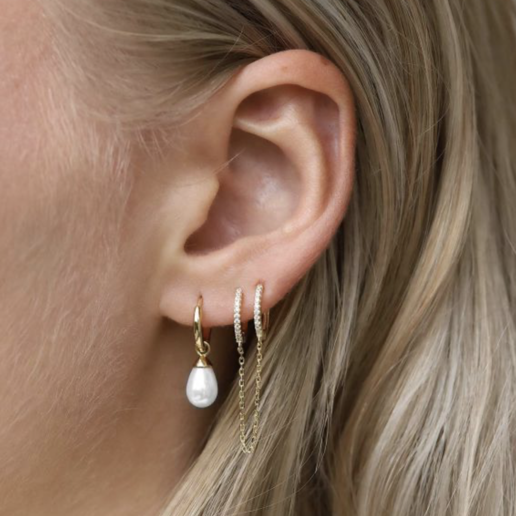 Karma Jewelry Karma Jewelry oorbellen A82 Earrings hanging Gem pearl 925 silver gold plated 28 MM