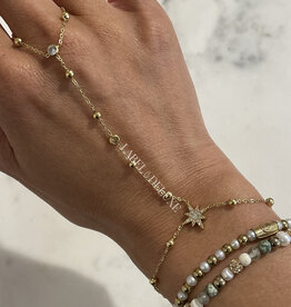 Label Deluxe Bijoux Label Deluxe Sofi Hand armband 00556 Hand chain bracelet Stars gold