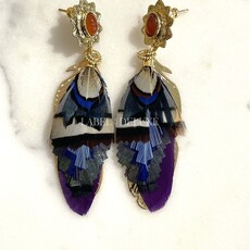 Gas Bijoux Jewelry Gas Bijoux oorbellen 197632 Earrings Sao Feathers blue purple beige gold size 7 CM