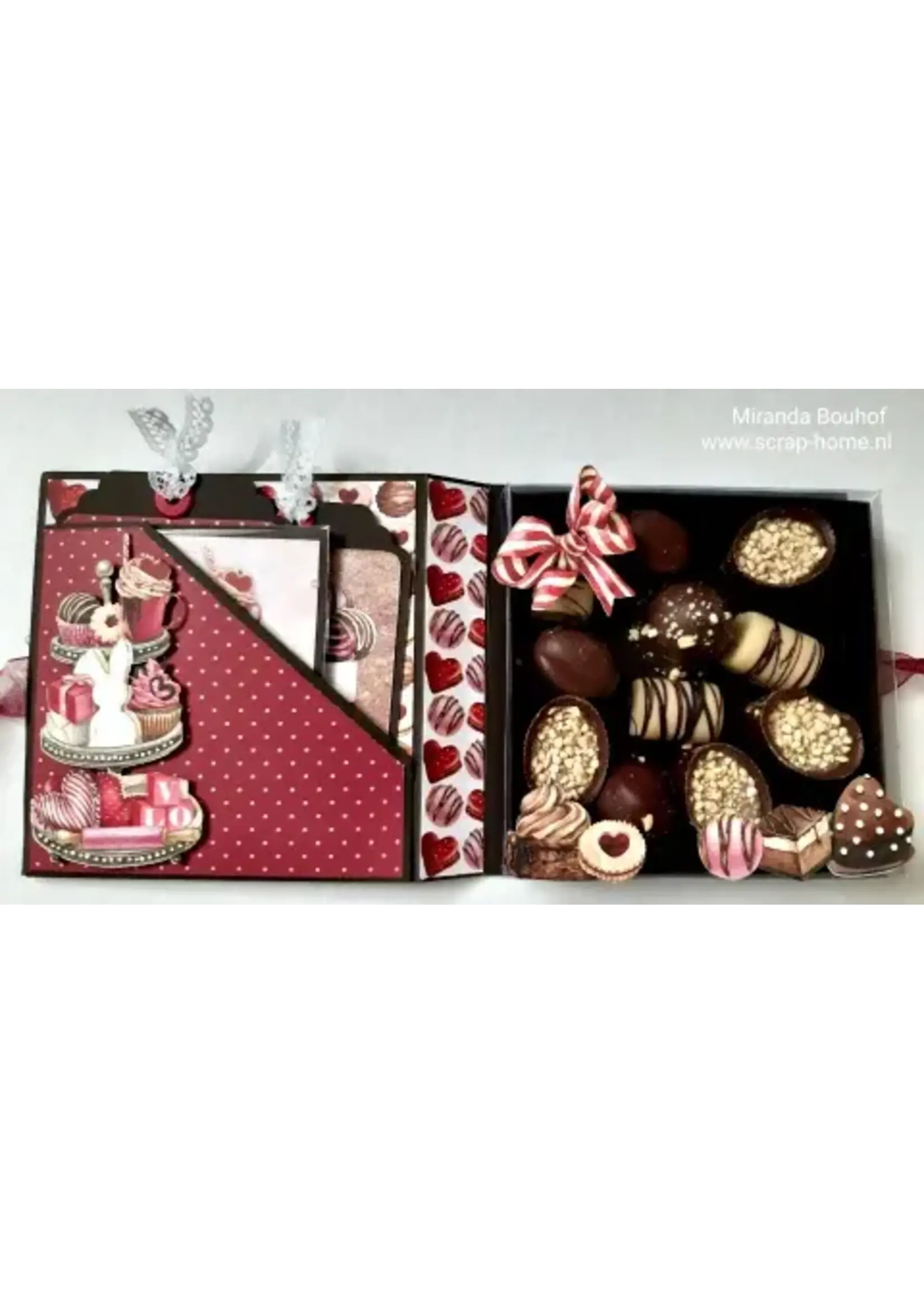 Bonbondoosje in kaart met labels en schudkaartje