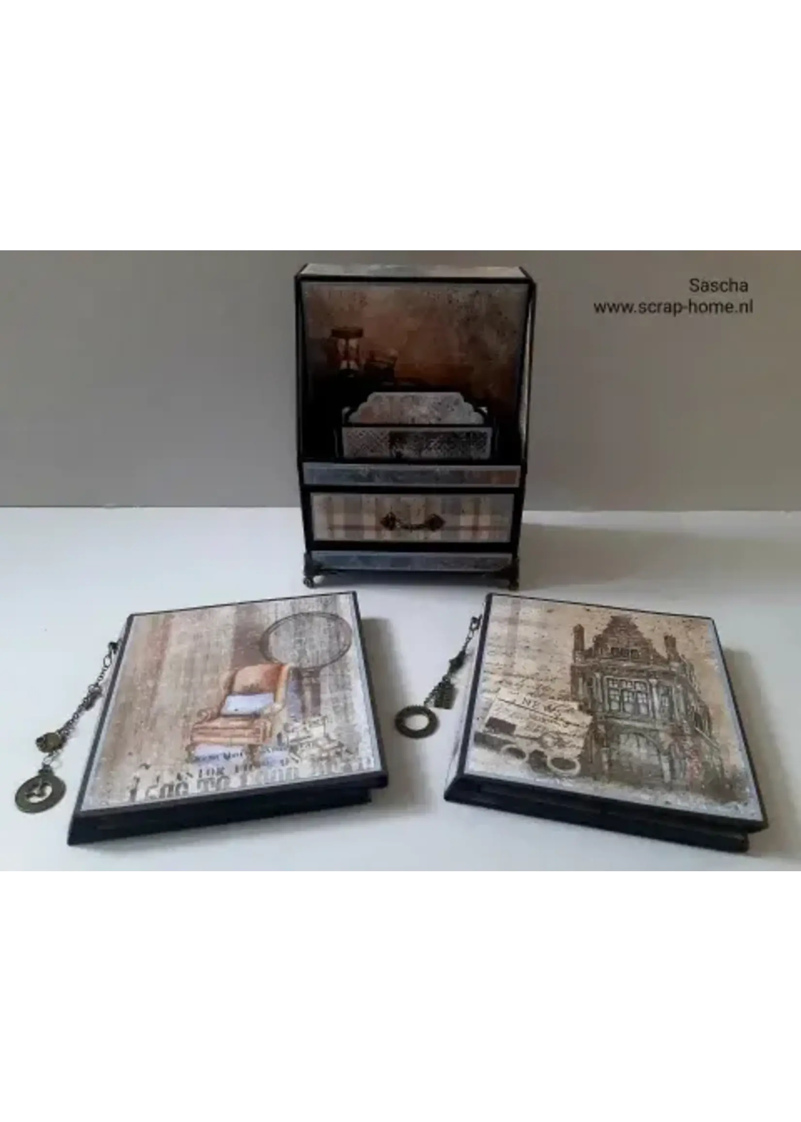 Kastje met 2 mini albums