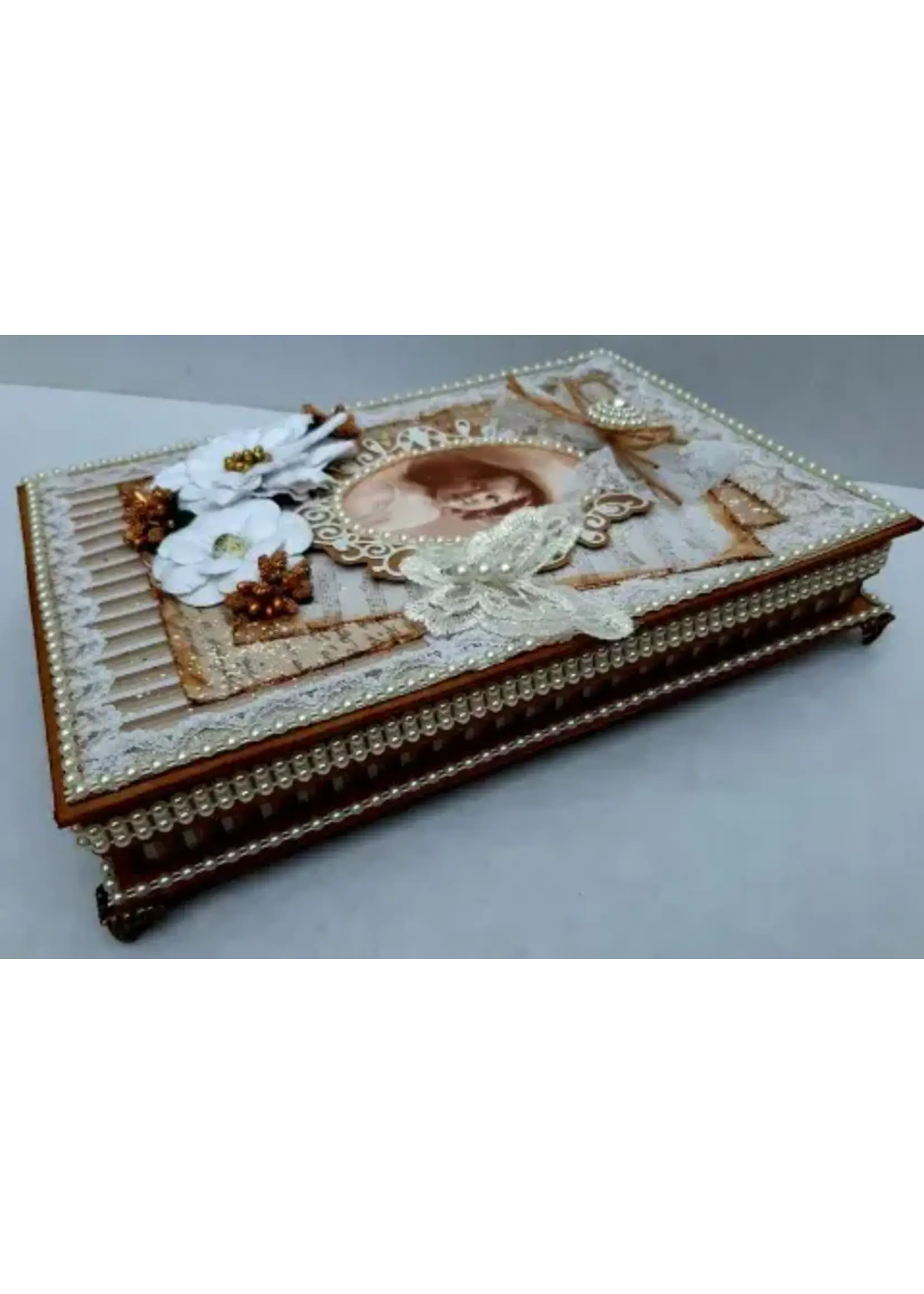 Vintage Box met Vakjes en Mini Album, incl. de 2 vintage plaatjes