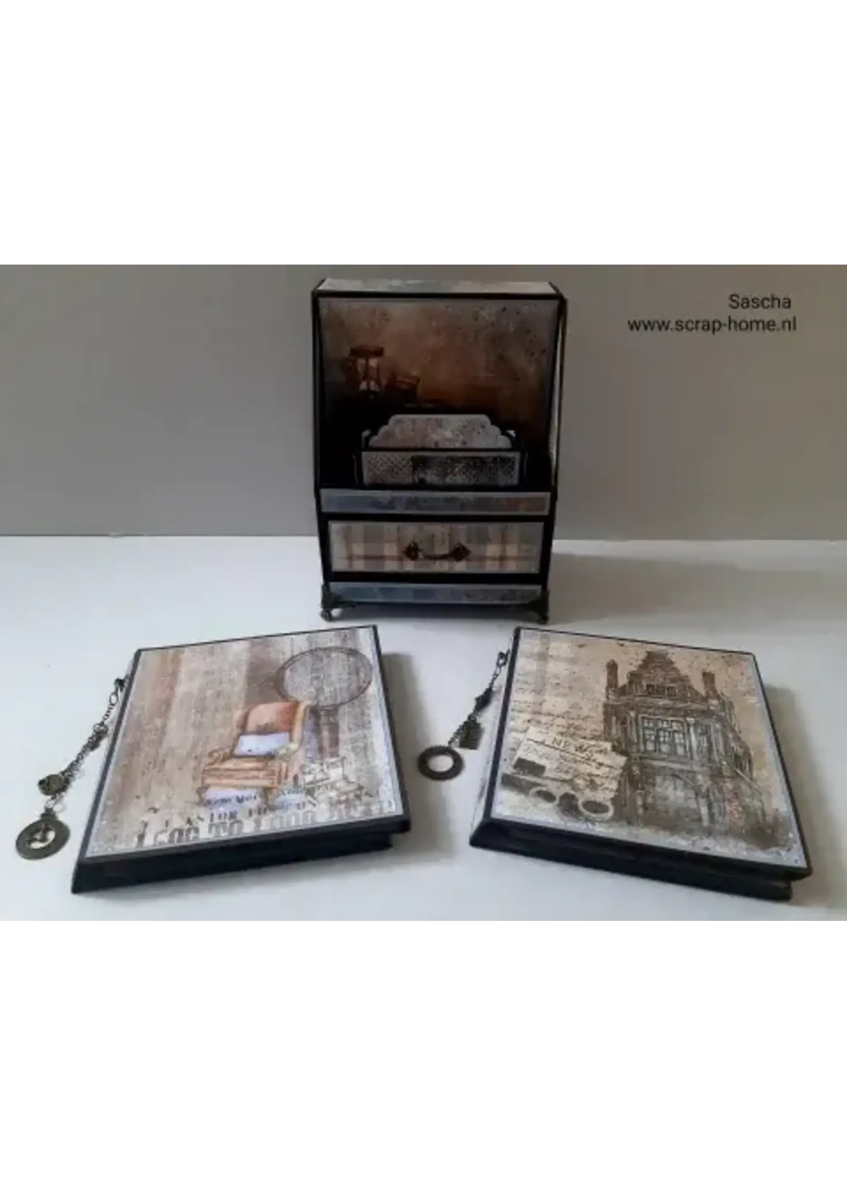 Kastje met 2 mini albums bruine variant pakket ontwerp Sascha