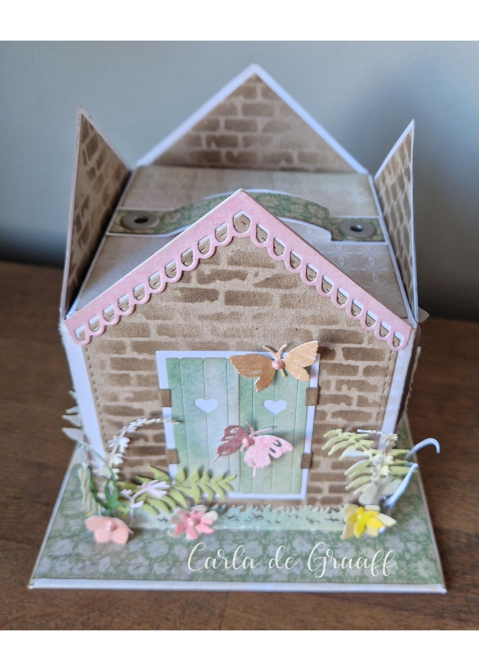 Scrap@home mini album in huis Carla
